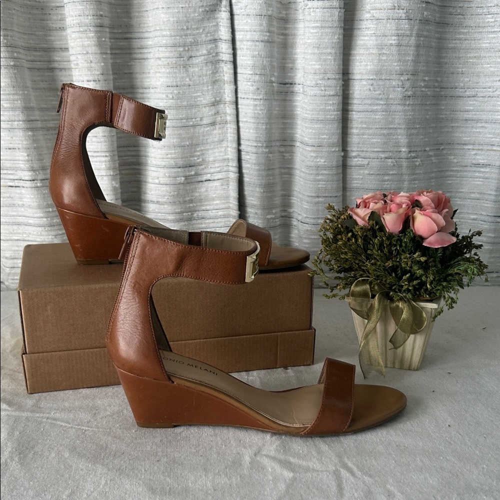 Gianni Bini Tan Leather Wedge Sandals - Picture 2 of 5